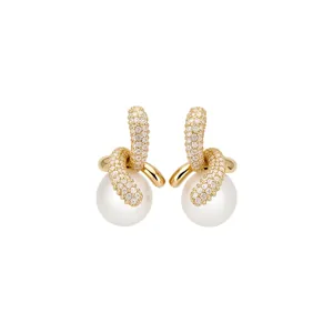 Elegante 18k vergoldete Perlenohrringe mit funkelndem Zirkonia für Damen