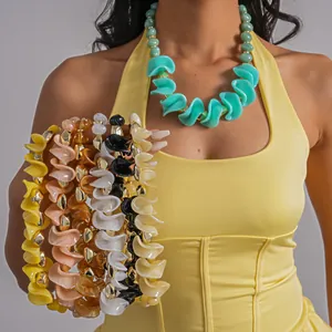 Collier Choker en Perles d'Acrylique Géométrique Irrégulier pour Femmes Bijoux de Mode Collier Pendentif Épais Surdimensionné