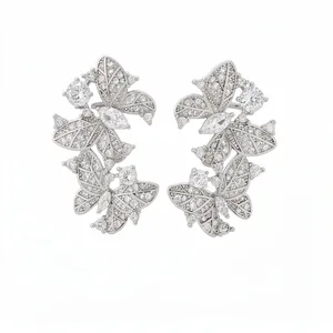 Eleganti orecchini a farfalla placcati oro 18 carati con zirconi cubici scintillanti