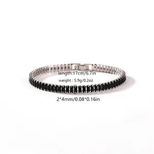 Armband mit schwarzen Steinen und Details zu Länge, Gewicht und Steingröße.