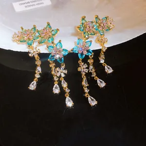 Orecchini vintage a fiore blu con aghi in argento e zirconi rosa e blu scintillanti