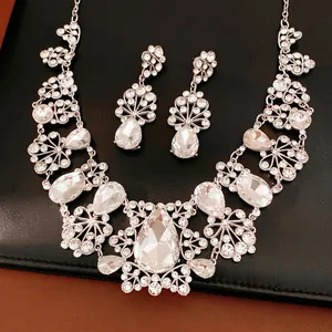 Collier et Boucles d'Oreilles en Alliage Strass Fleur Goutte d'Eau Style Palais Vintage Bijoux Femme pour Mariage