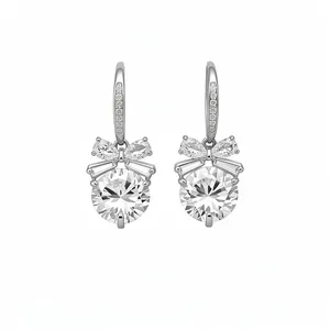 Élégantes boucles d'oreilles nœud en argent sterling avec oxydes de zirconium ronds