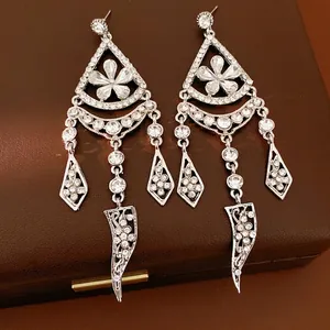 Luxury Alloy Rhinestone Flower Tassel Earrings With Silver Earring Post Elegant Drop Earrings For Women Wedding Party Jewelry