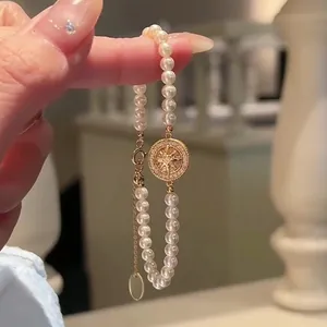 Bracciale di Perle Placcato Oro 18K per Donna Elegante Bracciale con Pendente Stella in Perla Artificiale con Intarsio di Zirconia