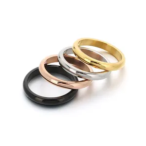 Set di anelli minimalisti in acciaio al titanio color oro, argento, rosa e nero.
