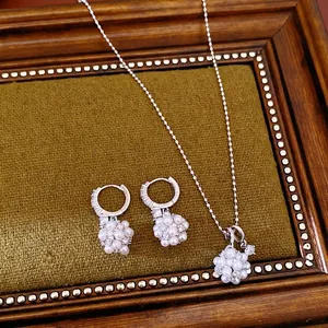 Elegant Zirconia Artificial Pearl Flower Cluster Jewelry Set Silver Plated Copper Inlaid Necklace Earrings For Women