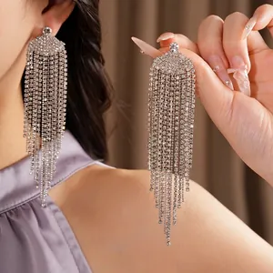 Elegantes pendientes de borla en forma de abanico con brillantes pedrería para mujer