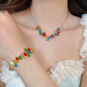 Set di Collana e Bracciale in Cristallo Artificiale Stile Dopamina Design Arcobaleno Gioielli Colorati per Vacanze Dolci Donna