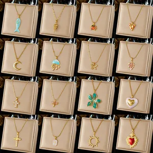 Collana con Pendente in Acciaio Inossidabile Placcato Oro 18K Design di Nicchia Per Donna Fiori Conchiglia Cuore Croce Gioielli Strass
