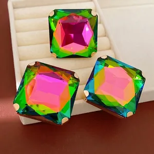 Lussuoso Set di Gioielli in Ferro con Strass Orecchini a Bottone a Rombo Quadrato Personalizzati e Grande Anello con Pietre Preziose per Gioielli da Festa da Donna