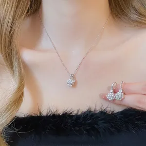 Parure collier et boucles d'oreilles fleur en perle et zircon de style coréen chic