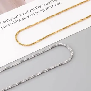Collier unisexe moderne en acier inoxydable à chaîne plate torsadée en or et argent