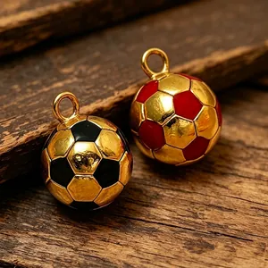 Exquisite 18 Karat vergoldete Fußball-Anhänger aus Edelstahl für Halsketten Schmuck