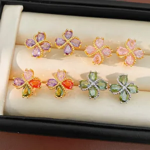 Pendientes de Botón Trébol de Cuatro Hojas Chapados en Oro de Dieciocho Quilates Para Mujer Pendientes Florales de Diamantes de Imitación Poste de Plata