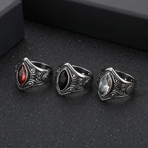 Bagues punk vintage en acier titane avec gemmes marquises en rouge, noir et blanc