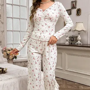 Ensemble pyjama fleuri pour femme avec col en V à volants et pantalon décontracté