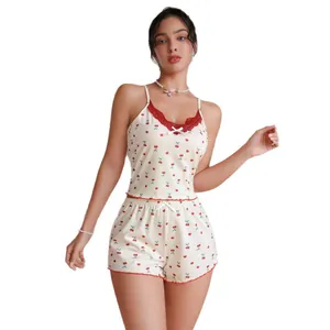 Pyjama femme 2 pièces en maille côtelée avec imprimé cerise et bordure dentelle