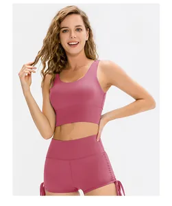 Sport-BH und Yoga-Shorts Set in Rosa mit Kordelzug aus hochelastischem Funktionsmaterial