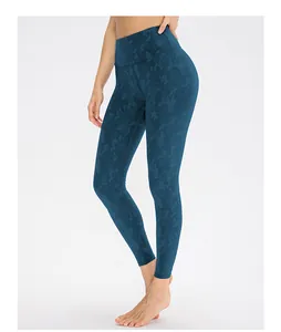 Detailansicht der hoch taillierten Camouflage-Yoga-Leggings mit nahtloser Passform in Blau