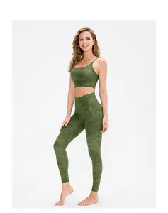 Detail of high-waist green marble yoga set featuring high-stretch breathable fabric