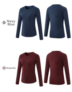 Vues avant et arrière des hauts de sport à manches longues en bleu marine et bordeaux