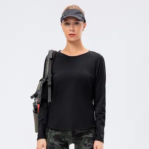 Haut de sport thermique noir à manches longues pour femmes, idéal pour yoga et fitness