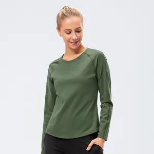 Haut de yoga thermique à manches longues pour femme en vert olive pour le fitness