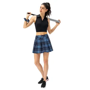 Dames strakke yoga tanktop met polokraag en geplooide rok sportieve outfit set