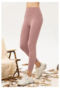 Detailansicht der High-Waist-Yoga-Leggings in Altrosa mit stützendem Sportmaterial