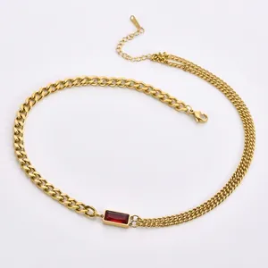 Collier en acier inoxydable doré avec chaîne cubaine et pendentif zircon rouge