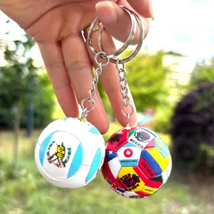 Detail der Weltflaggen-Fußball-Schlüsselanhänger mit Guatemala- und Nationalmustern