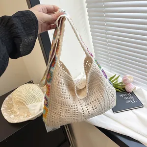 Hollow crochet knit shoulder bag with colorful daisy flowers and large capacity design