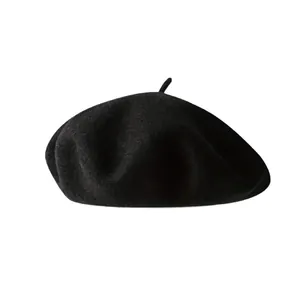 Classic black high-weight wool beret for women with a vintage minimalist design