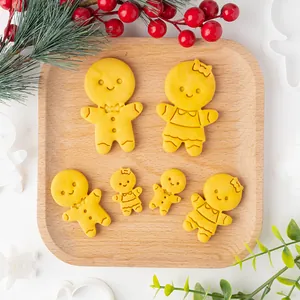 Formine per biscotti a omino di pan di zenzero in varie misure per dolci natalizi