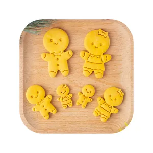 Set di 6 formine per biscotti pan di zenzero in varie dimensioni per dolci natalizi