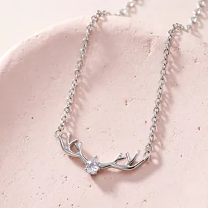 Collana Con Ciondolo A Cuore Di Corna Di Alce Rame Placcato Oro Zircone Catena Clavicola Gioielli Da Donna Regalo Minimalista