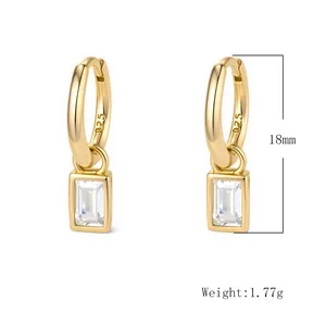 Detail of 925 sterling silver hoop earrings with a square zircon, 18mm height and 1.77g