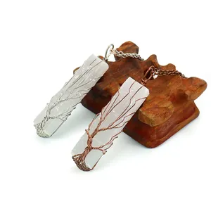 Collier Arbre de Vie fait main avec pendentif barre en sélénite et fil métallique tressé