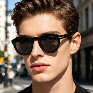 Retro Round Sunglasses UV400 Protection PC Frame And Lens Fashion Eyewear For Women Men With Arrow Metal Decoration