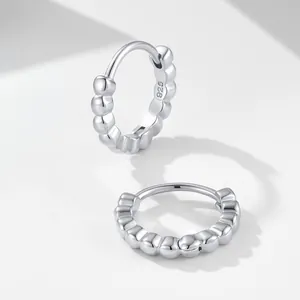 Boucles d'oreilles créoles perlées en argent S925 au design rétro français élégant