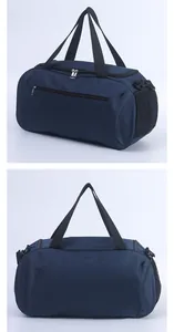 Dettagli borsone sportivo blu scuro in nylon resistente con tasche laterali a rete