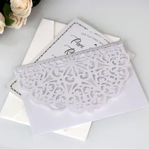 Elegante set de invitaciones de boda mandala caladas con tarjeta y sobre crema