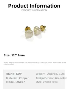 Detailed size specifications for square pearl earrings with gold-plated copper base