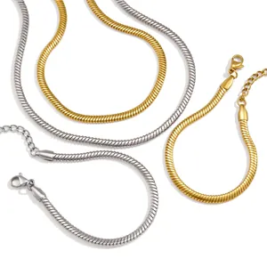 Ensemble élégant de collier et bracelet en chaîne serpent en acier inoxydable or et argent.