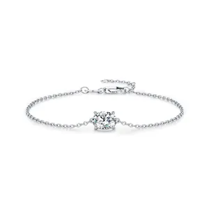 Elegant S925 sterling silver bracelet featuring a sparkling 1-carat moissanite stone center.