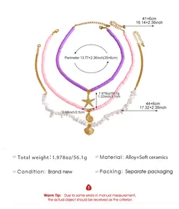 Dettaglio delle collane a strati con pendenti a stella e conchiglia, dimensioni e pesi