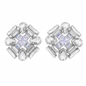 Elegant silver cluster earrings with teardrop and square zircons for a luxury look