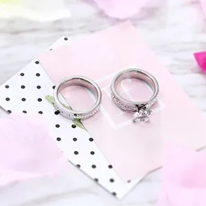 Elegantes Edelstahl Pärchenringe Set mit Solitärdiamant als Valentinstagsgeschenk