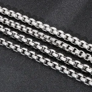 Zilveren roestvrijstalen boxkettingen met diverse texturen voor herensieraden